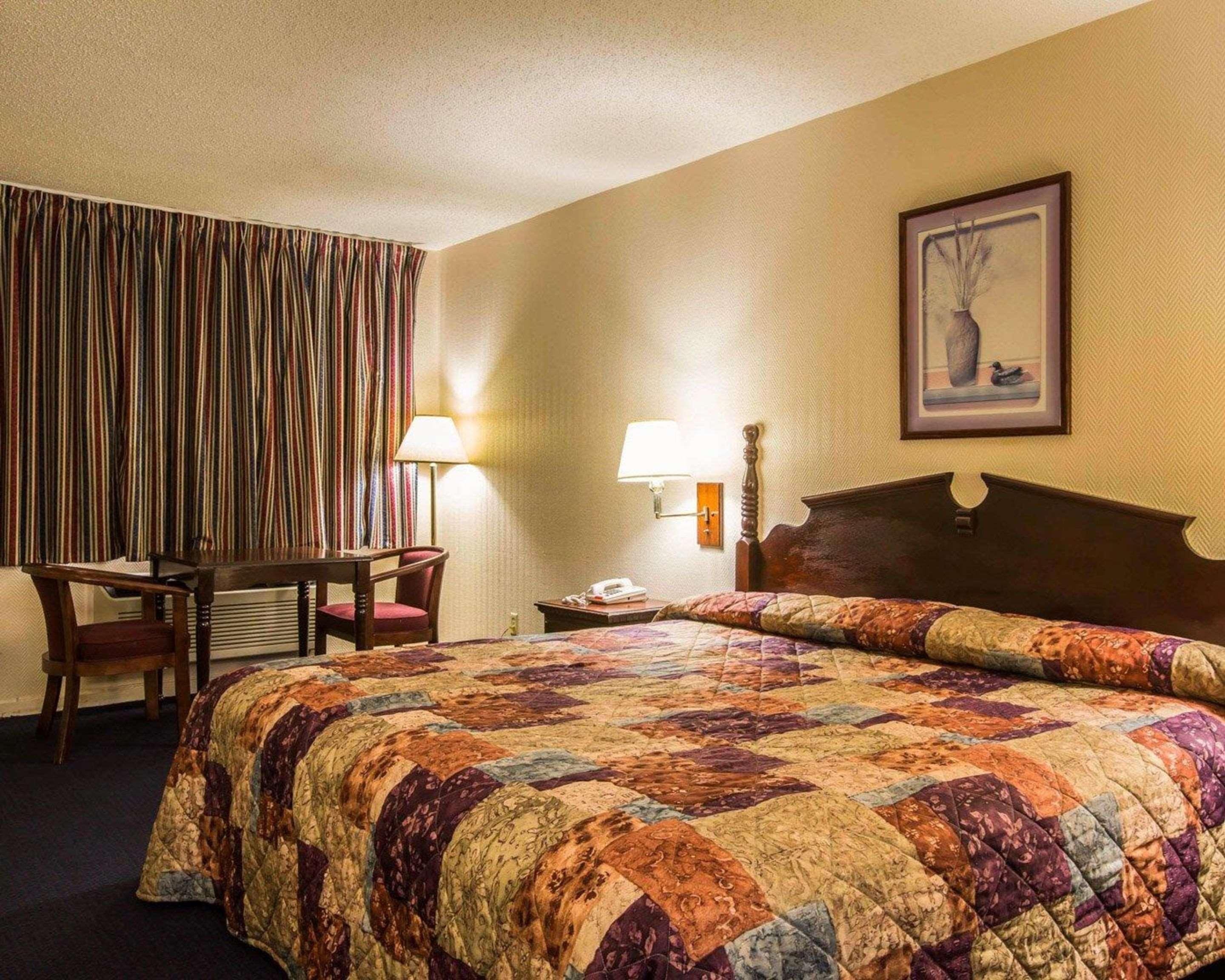 פניקס סיטי Rodeway Inn מראה חיצוני תמונה