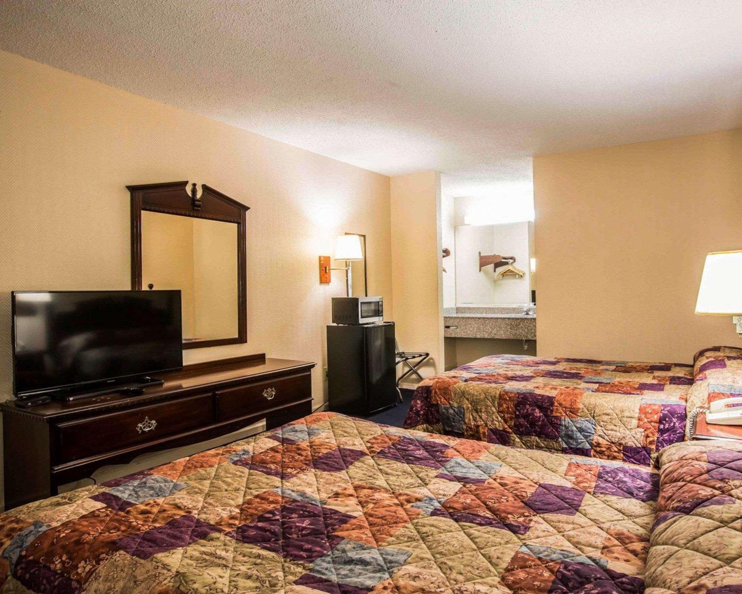 פניקס סיטי Rodeway Inn מראה חיצוני תמונה