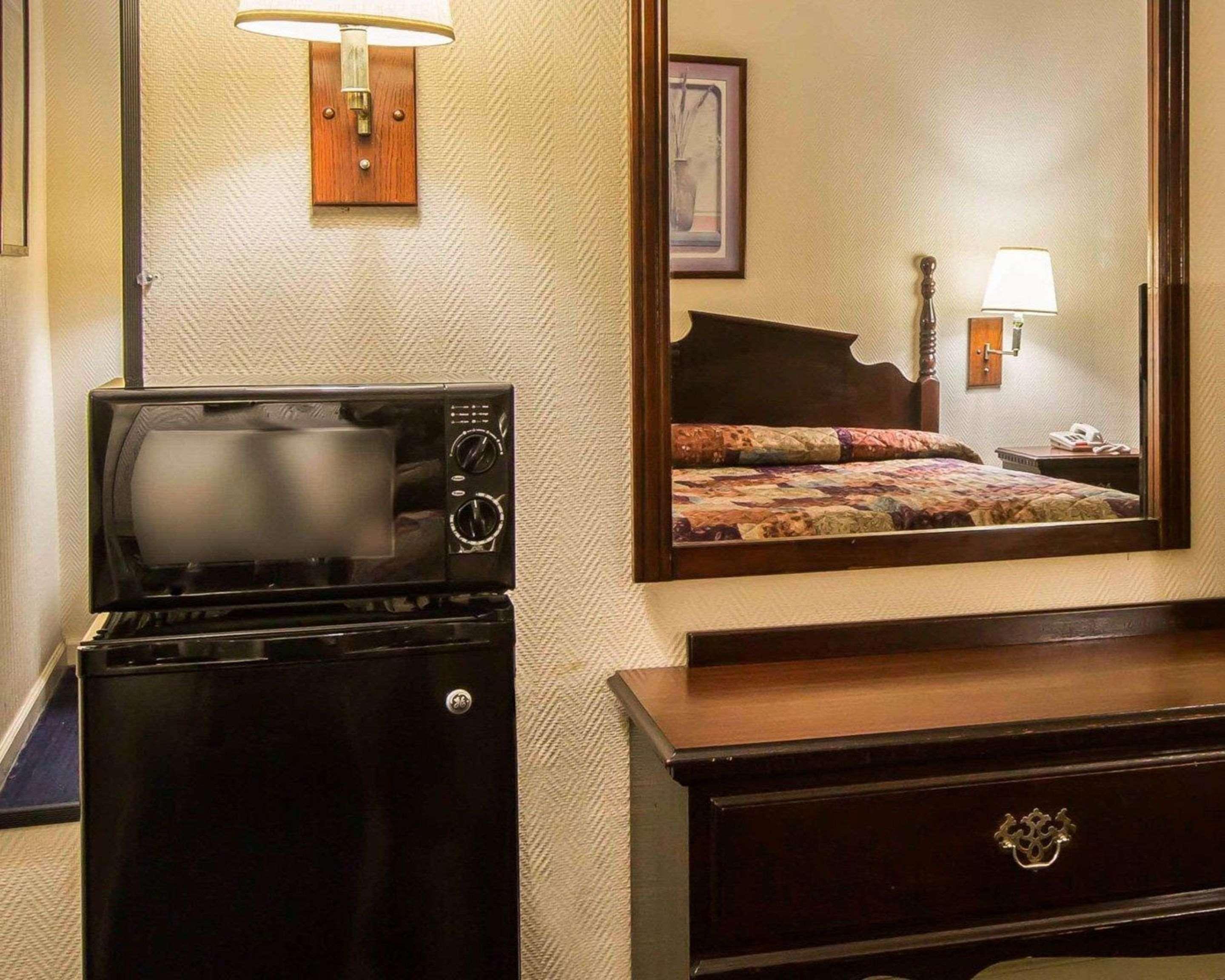 פניקס סיטי Rodeway Inn מראה חיצוני תמונה