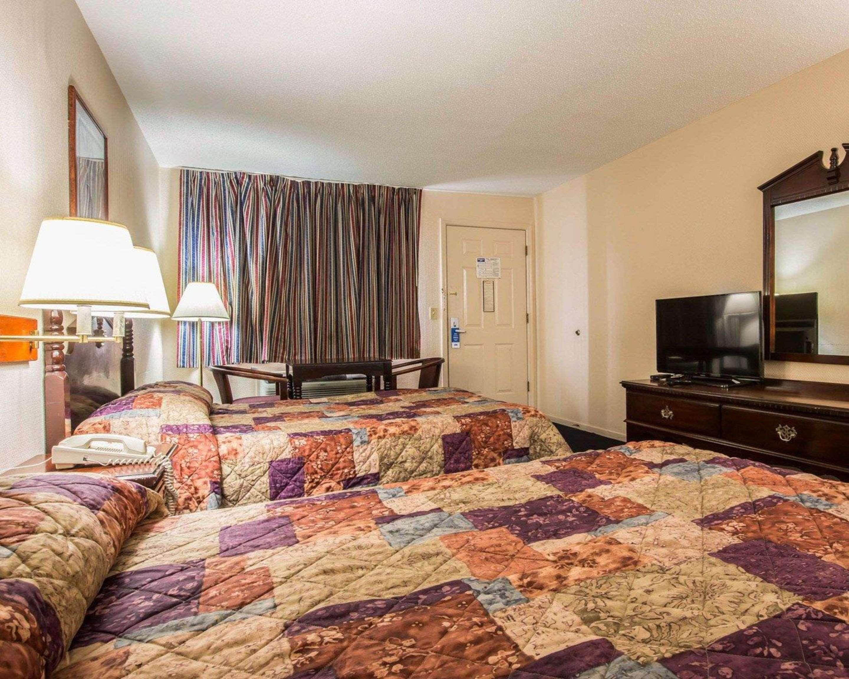 פניקס סיטי Rodeway Inn מראה חיצוני תמונה